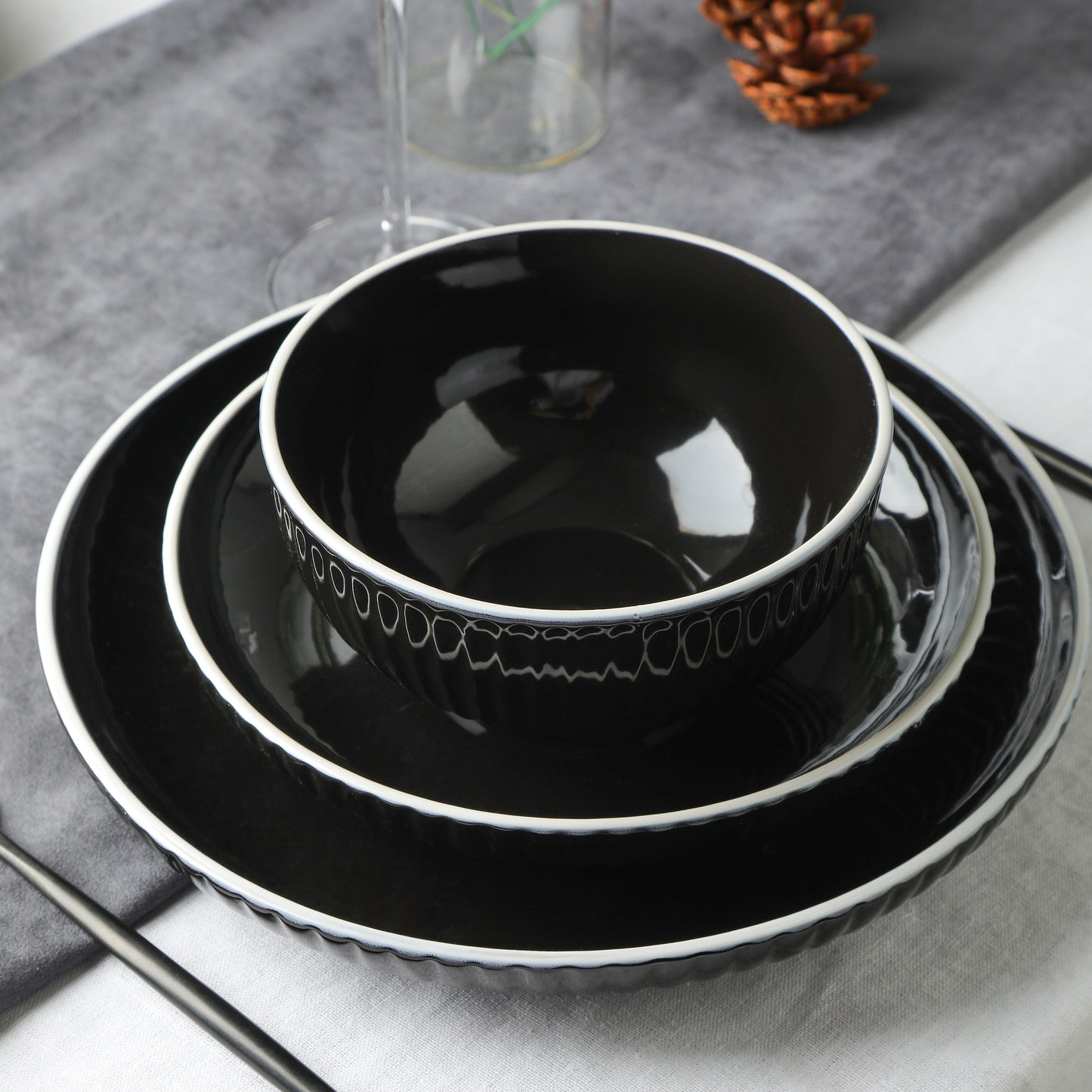 Christian Siriano Lustra Stoneware Dinnerware Set