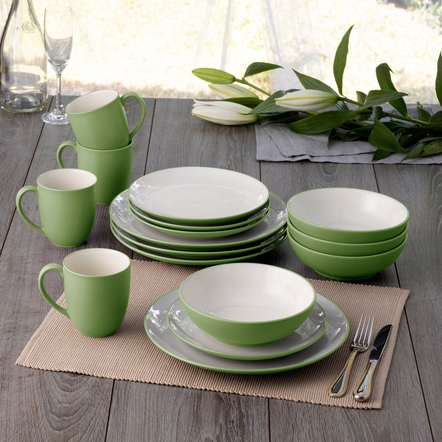 Noritake Colorwave 16-Piece Coupe Dinnerware Set, Service For 4