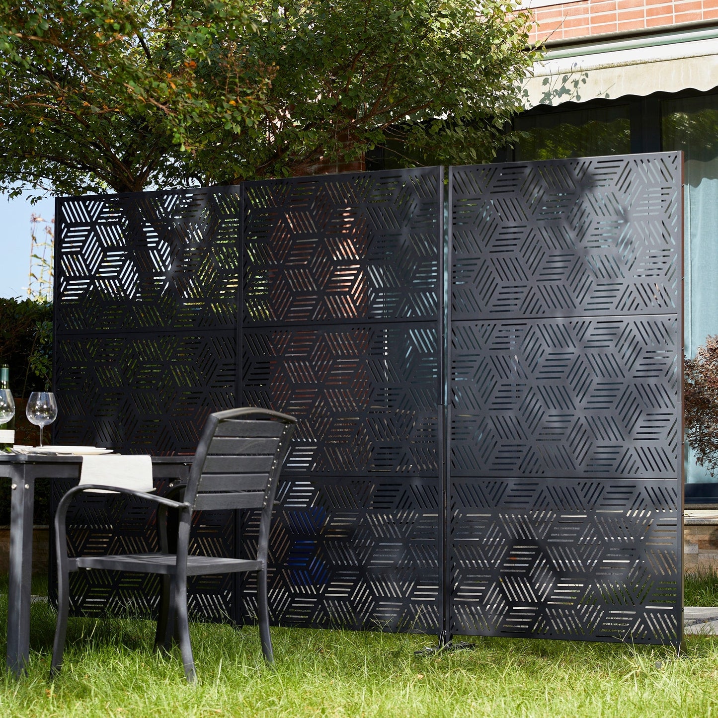 Glitzhome 6ft Galvanized Floral Patterned 3-Panel Privacy Screen Room Divider Fences