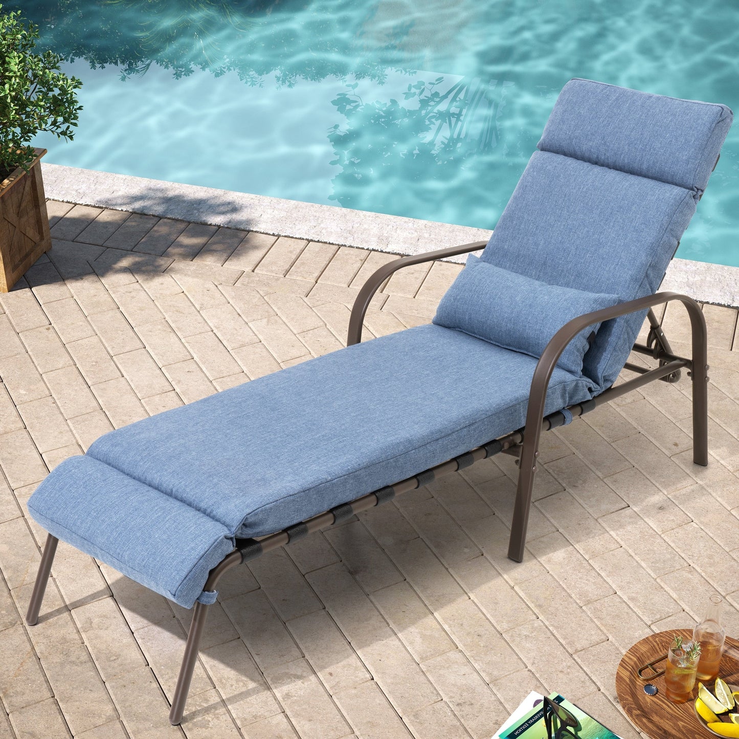 Outdoor Adjustable Patio Chaise Lounge Chair with Cushion Beach Poolside