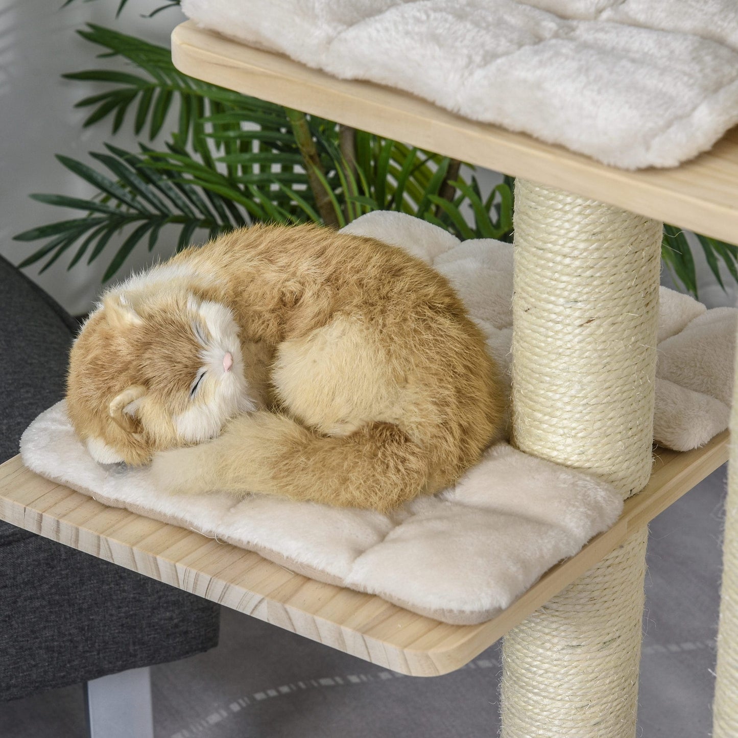 PawHut Multi-Level Cat Tree Condo Tower with Sisal-Covered Scratching Post, Activities for Kittens & Soft Cushion Luxury