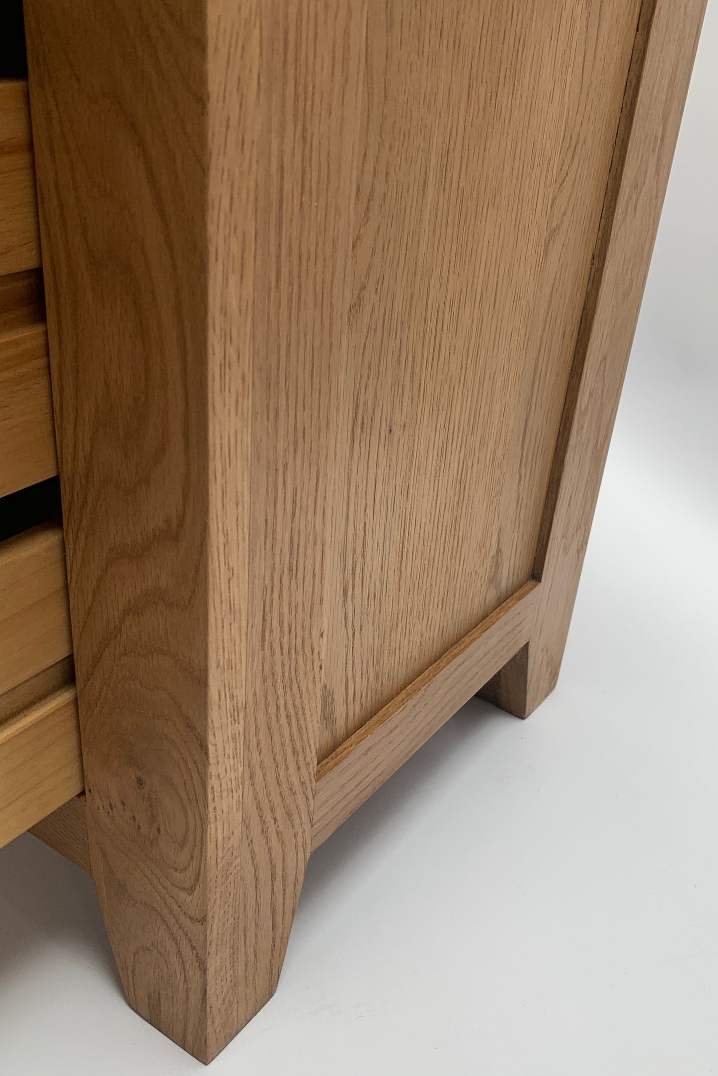 Table de chevet rustique à 3 tiroirs