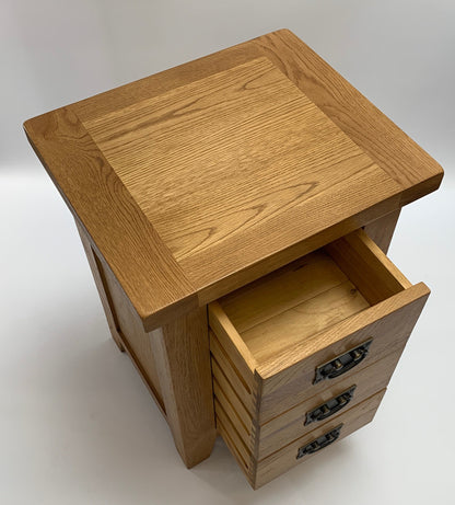 Table de chevet rustique à 3 tiroirs