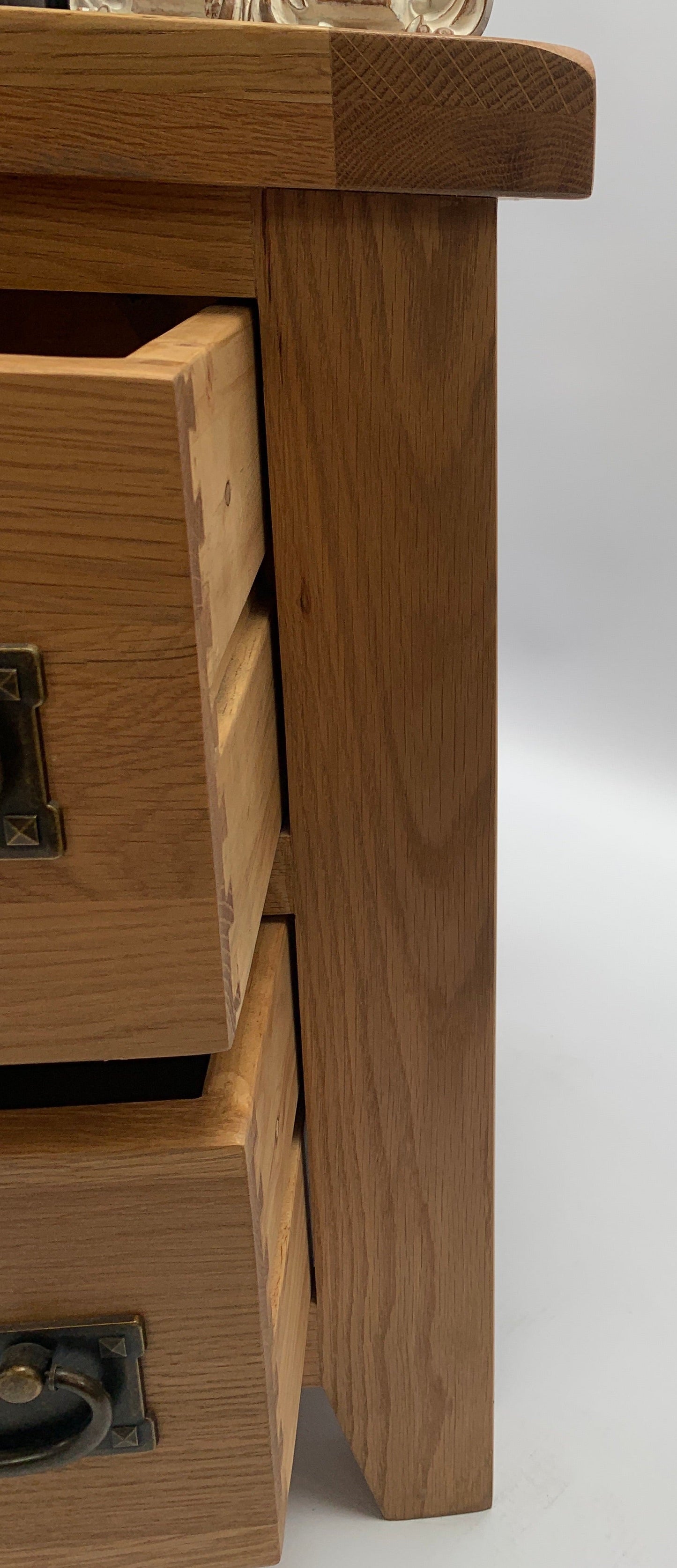 Mini table de chevet rustique