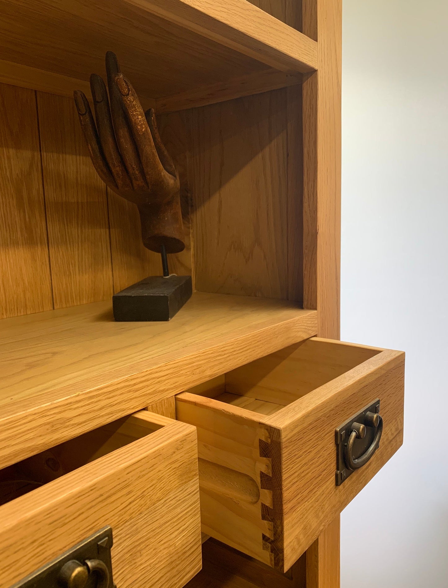 Petite commode rustique