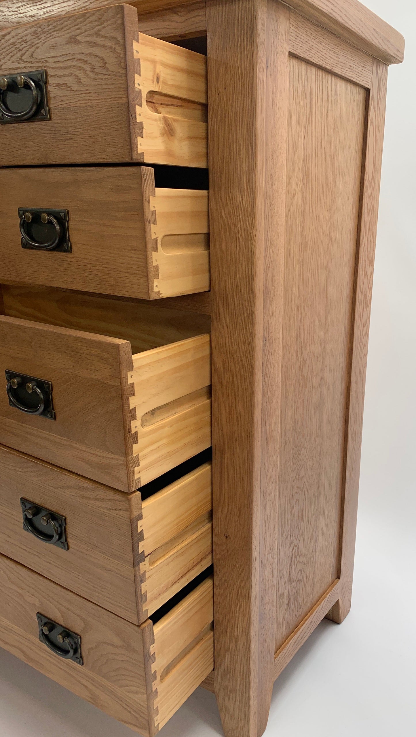 Commode rustique 4 tiroirs sur 3