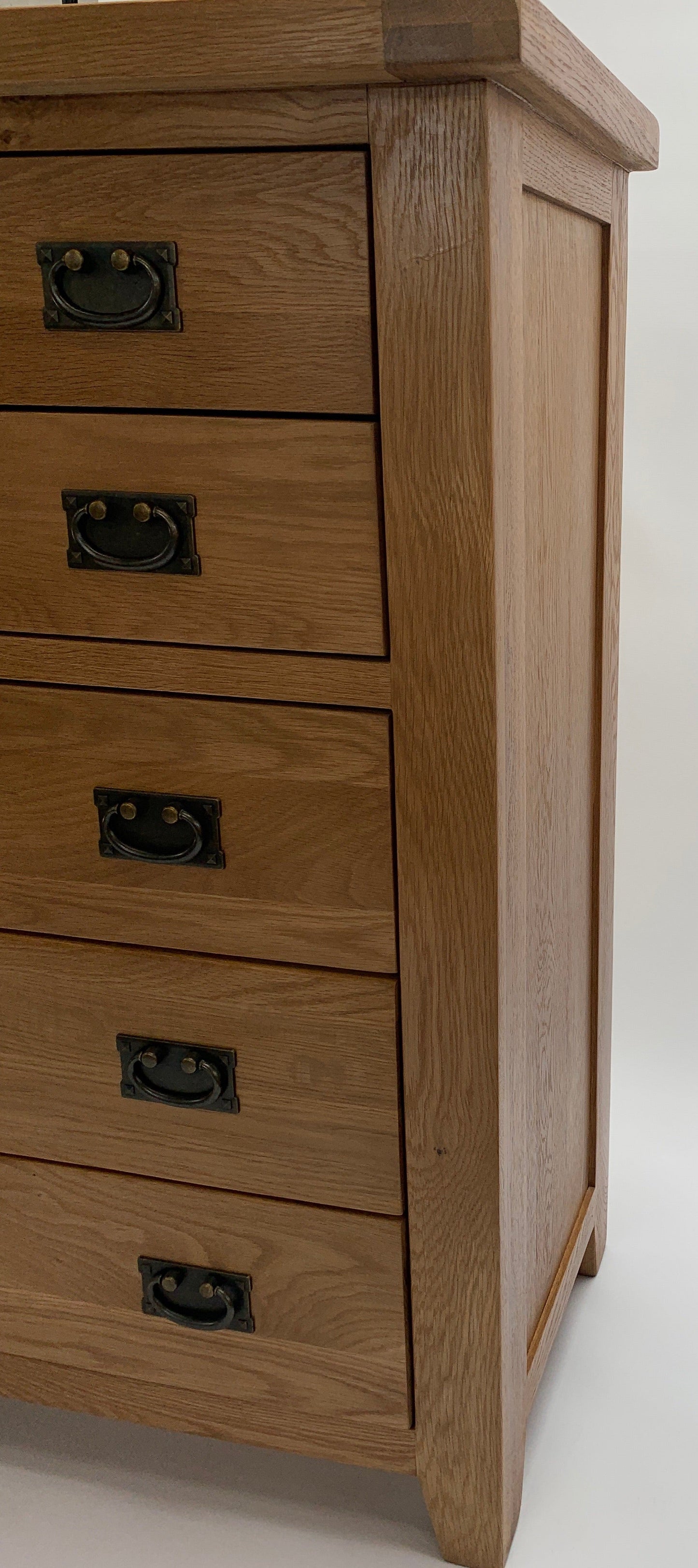 Commode rustique 4 tiroirs sur 3