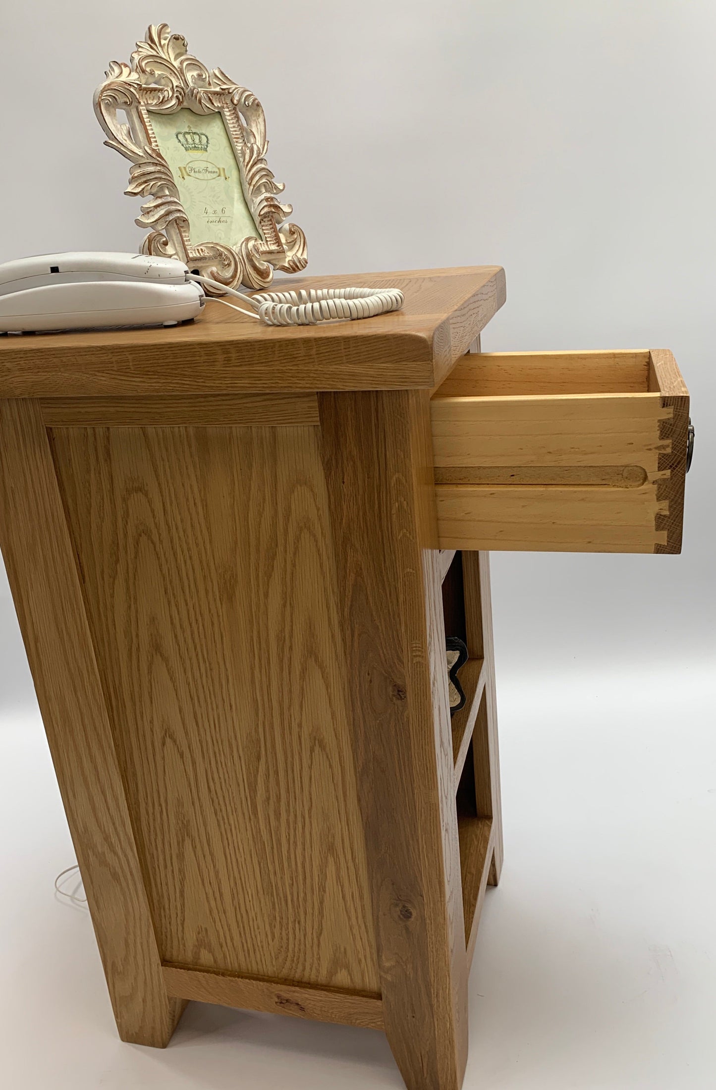 Table téléphonique rustique